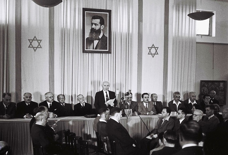 David Ben-Gurion faz a Declaração de Independência do Estado de Israel 