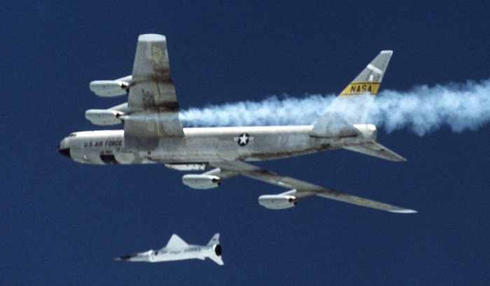 NASA X-43 sendo lançado de um B-52