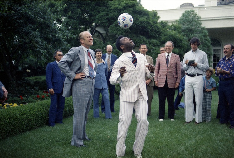 Pelé e Gerald R. Ford , presidente dos EUA