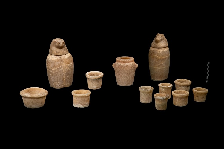 Cerâmicas encontradas na tumba