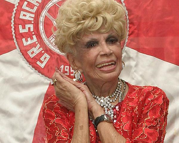 Aos 103 anos, morre a atriz e humorista Dercy Gonçalves-0