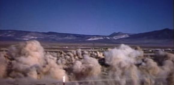 Vídeo mostra o que ocorre após uma explosão nuclear subterrânea-0