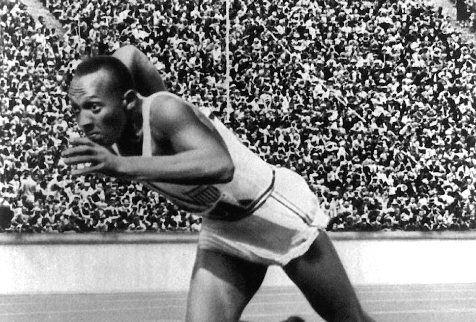 Jesse Owens é ouro nos 100 metros da Olimpíada de Berlim-0