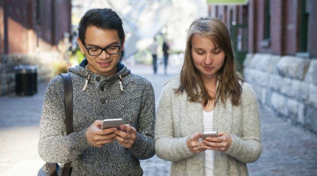 Estudo aponta que jovens de hoje preferem internet a sexo-0