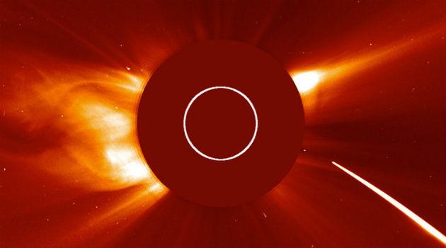 Cientistas conseguem filmar a colisão impactante de um cometa contra o Sol-0