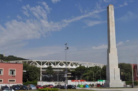 Cápsula do tempo de Mussolini é achada sob obelisco em Roma-0
