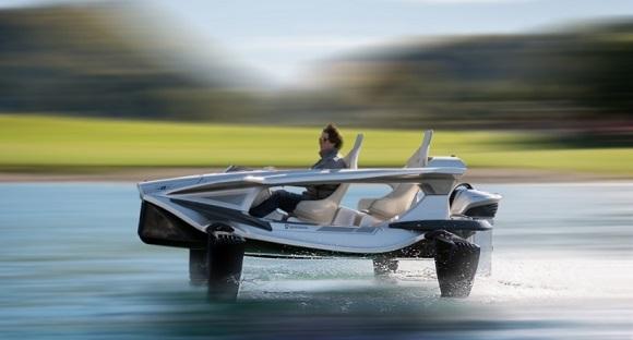 Moto ecológica inovadora pode voar sobre a água-0