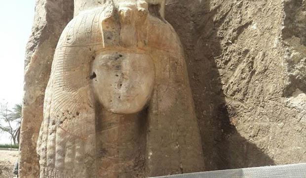 Encontrada escultura antiquíssima da avó de Tutancâmon-0