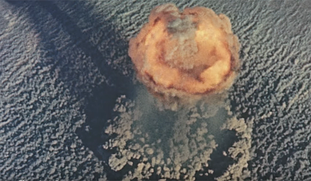 Vídeos impactantes em alta definição de testes nucleares na Guerra Fria-0