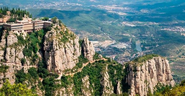 Os mitos sobre a montanha sagrada de Montserrat-0