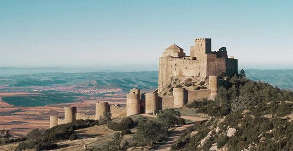 Os incríveis castelos medievais-0