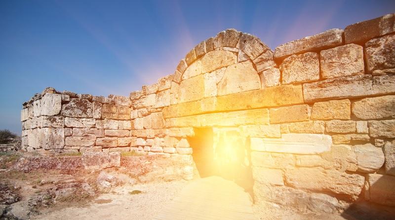 Cientistas desvendam mistério da “porta do inferno” romana usada para sacrifícios-0