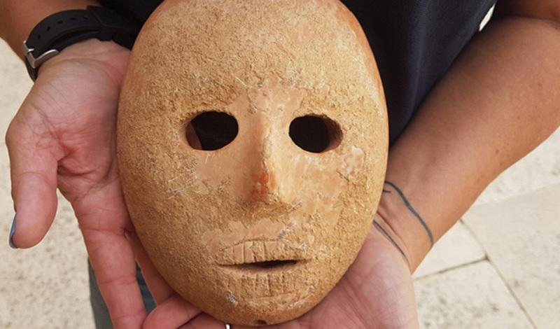 Máscara de pedra de 9 mil anos é encontrada em Israel-0