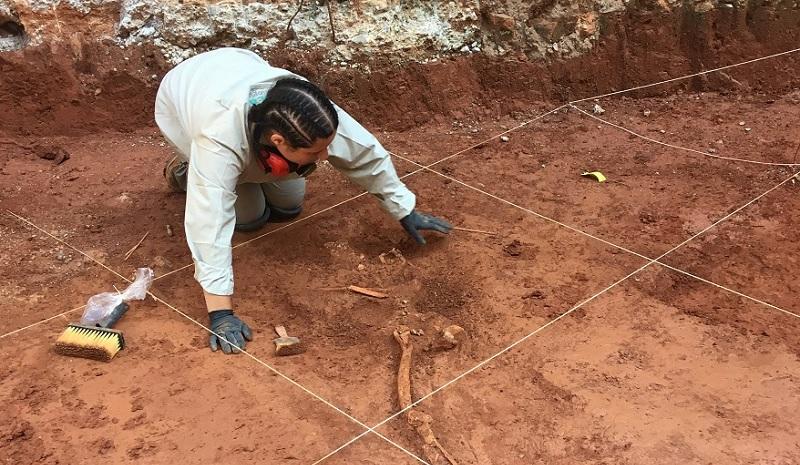 Arqueólogos encontram em São Paulo cemitério da época da escravatura-0