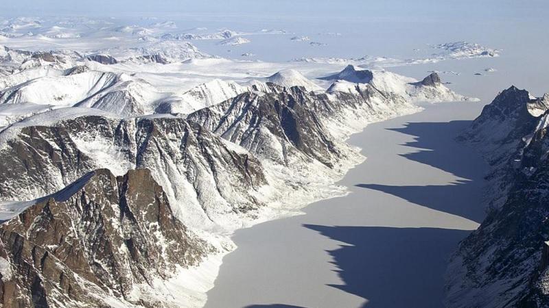 Derretimento de geleira revela paisagem oculta durante 40 mil anos no Canadá-0