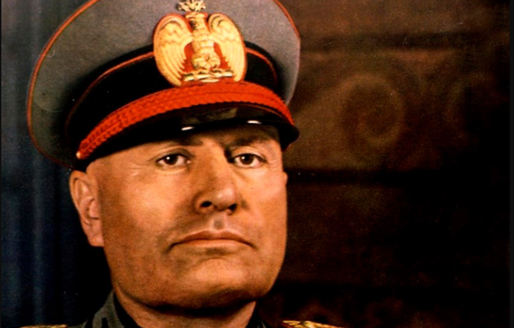 Nasce Benito Mussolini, fundador do fascismo-0