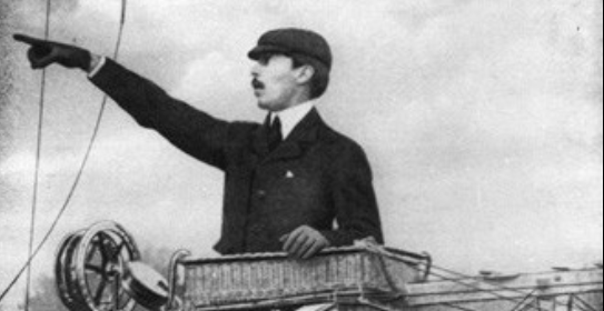 Morre o pai da aviação Santos Dumont-0