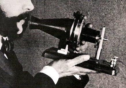 Inventor escocês Graham Bell morre no Canadá -0