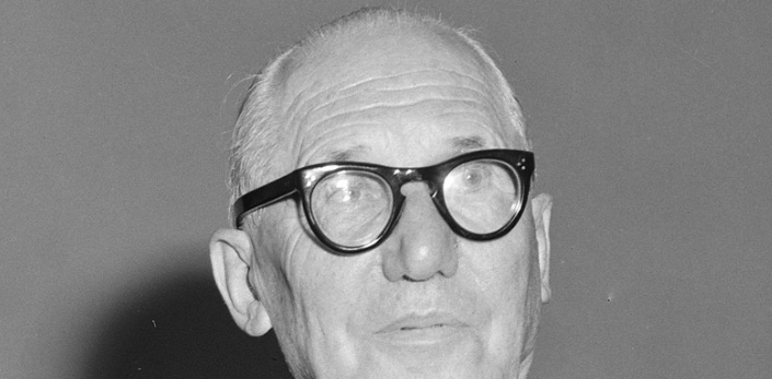 Morre Le Corbusier, pioneiro da arquitetura moderna mundial-0