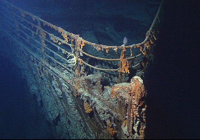 Após 73 anos, expedição descobre destroços do Titanic -0