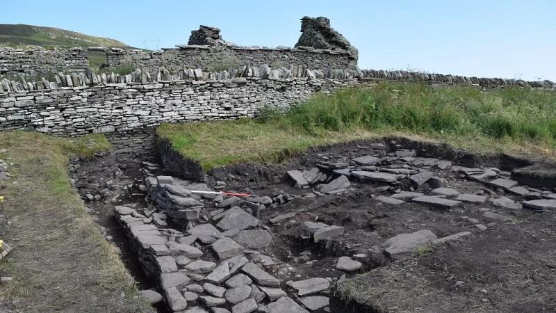 Arqueólogos encontram ruínas de bar viking na Escócia-0