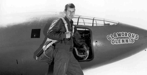 Charles Elwood Yeager é o primeiro a romper a barreira do som em uma aeronave-0