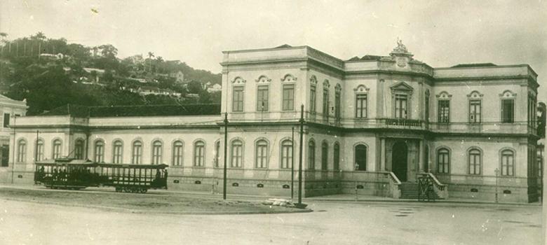 Dom Pedro II funda o Instituto Histórico e Geográfico Brasileiro-0