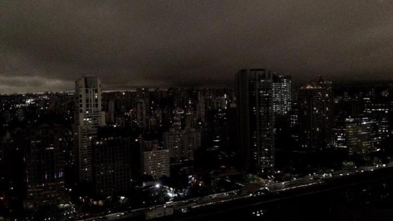 Queimadas na Amazônia ajudam a escurecer o céu de São Paulo-0