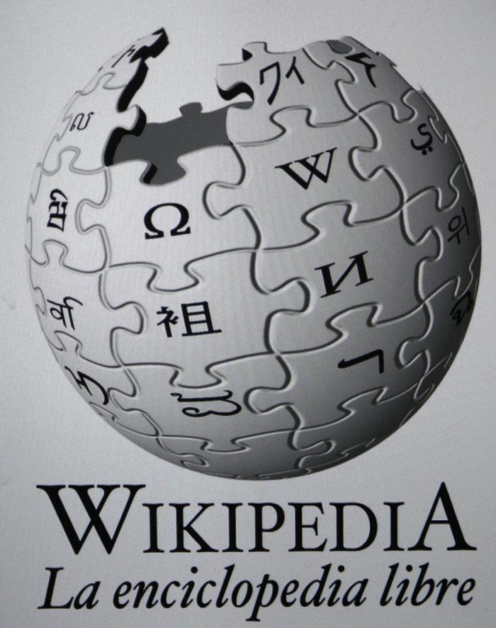 É lançada a popular Wikipédia-0