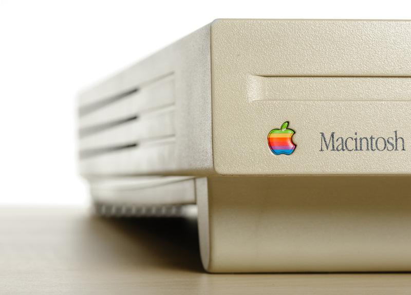Apple lança o Macintosh, que revolucionaria a computação-0