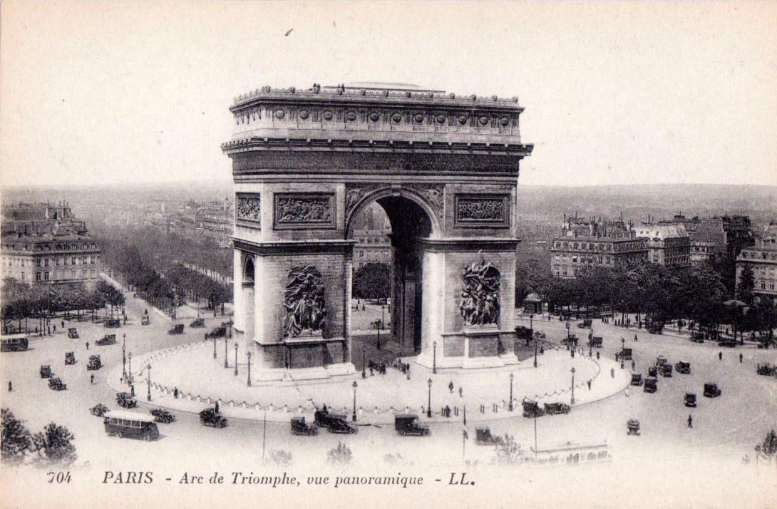Construção do Arco do Triunfo de Paris-0