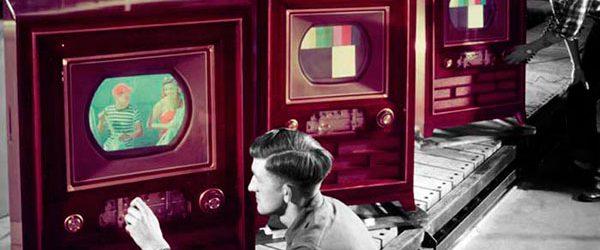 Realizada primeira transmissão pública de TV em cores do Brasil-0