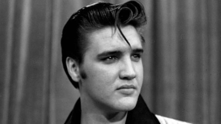 Elvis Presley escandaliza com dança provocativa-0