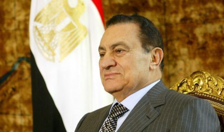 Ex-presidente do Egito, Hosni Mubarak, é condenado à prisão perpétua-0