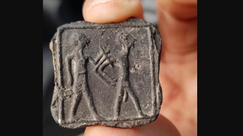 Menino de seis anos encontra raro artefato de 3500 anos em Israel-0