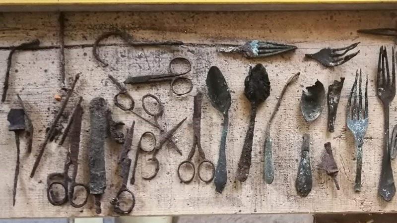 Possível “kit de fuga” é encontrado durante reforma no campo nazista de Auschwitz-0