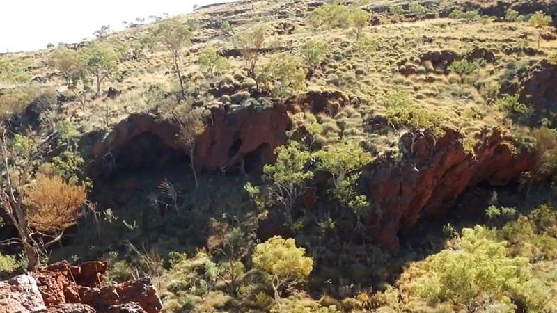 Cavernas aborígenes milenares são destruídas por mineradora na Austrália-0