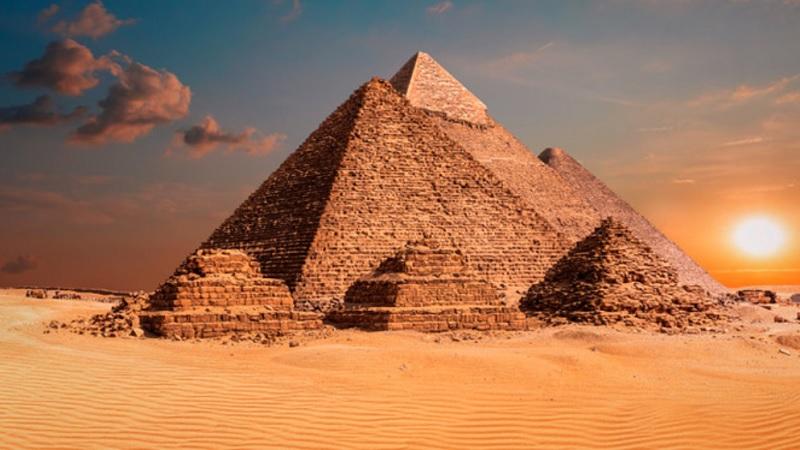 Relíquia da construção da pirâmide de Gizé é encontrada por acaso em uma caixa de charutos-0