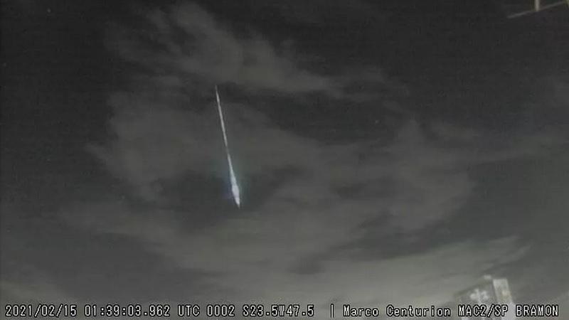 Vídeo mostra queda de meteoro com brilho intenso no interior de São Paulo-0