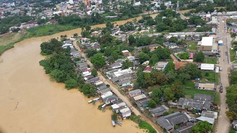 Afetado por enchentes, COVID-19 e dengue, Acre vive situação dramática-0