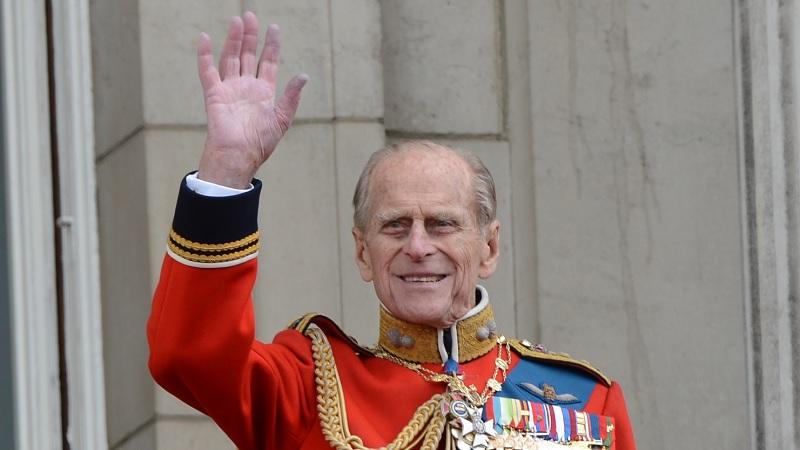 Príncipe Philip, marido da rainha Elizabeth II, morre aos 99 anos-0