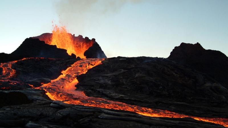 O maior vulcão do mundo pode entrar em erupção, alertam especialistas-0