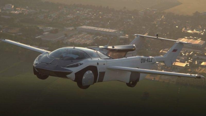 Carro voador completa teste de voo de 35 minutos na Europa-0