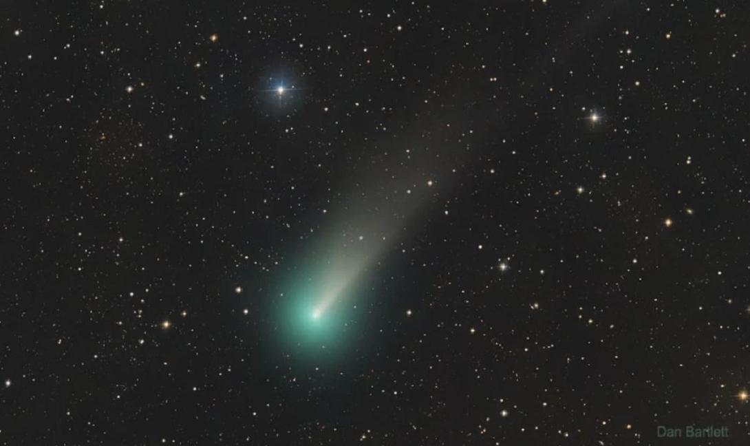 O cometa mais brilhante do ano se aproxima da Terra (saiba quando ele estará visível)-0