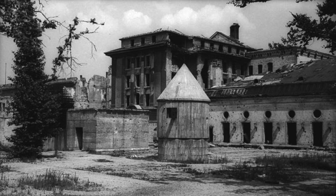 O bunker de Hitler: o que aconteceu com o esconderijo e por que ninguém podia visitá-lo?-0