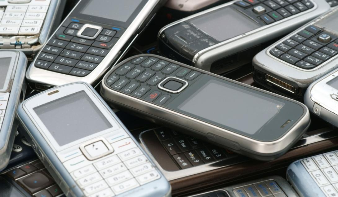 O renascer dos telefones burros: celulares simples se tornam cada vez mais populares-0
