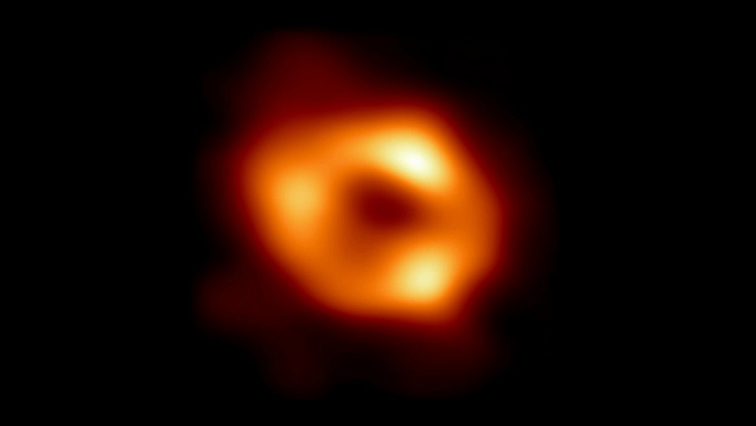 Buraco negro no centro da Via Láctea é fotografado pela primeira vez-0