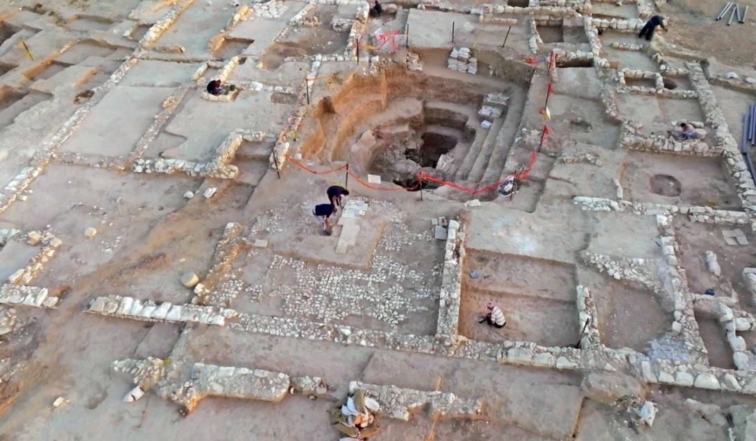 Palácio de 1.200 anos que abrigava "geladeira primitiva" é encontrado em Israel-0
