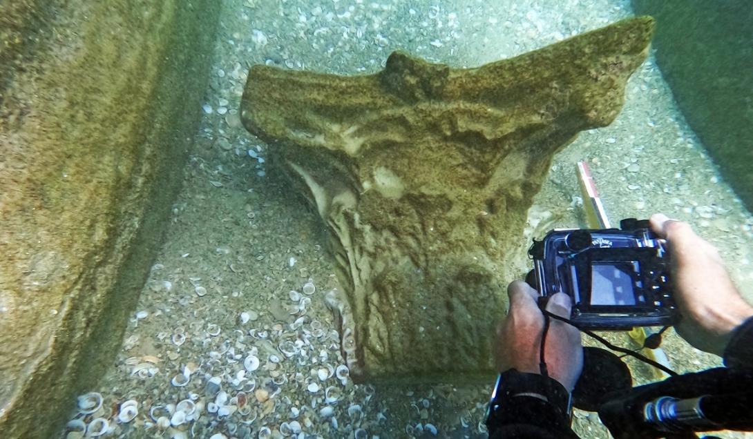 Carga de mármore do Império Romano naufragada há 1.800 anos é encontrada em Israel-0