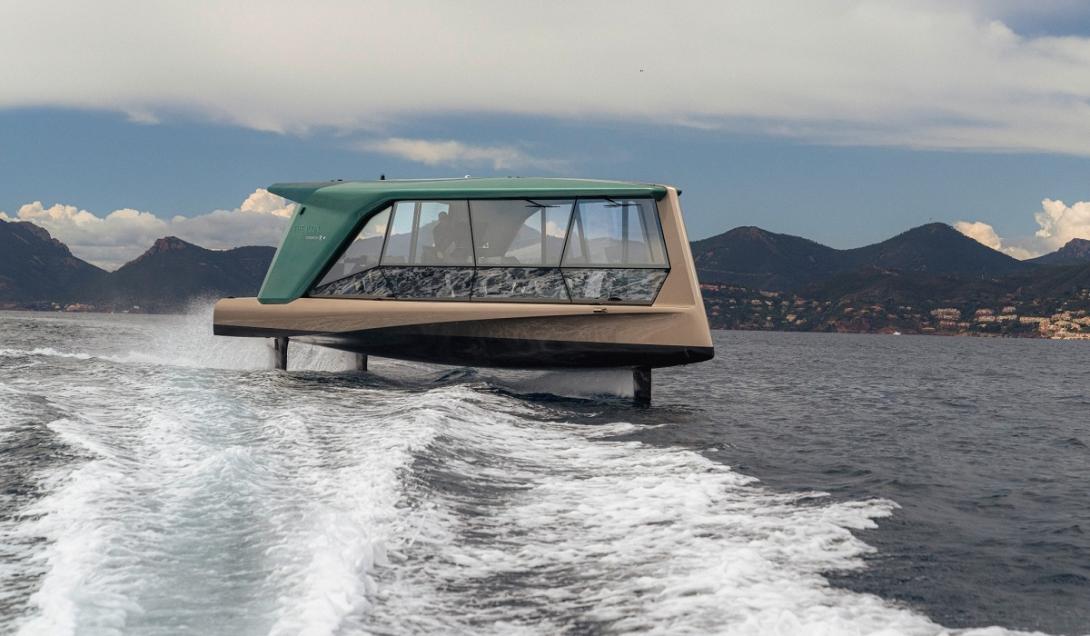 Empresa cria iate "voador" inspirado em carro elétrico de luxo-0
